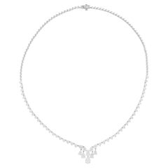 7,86 Karat SI/H Birnenschliff Diamant-Halskette aus 18 Karat Weißgold mit Brillantschliff