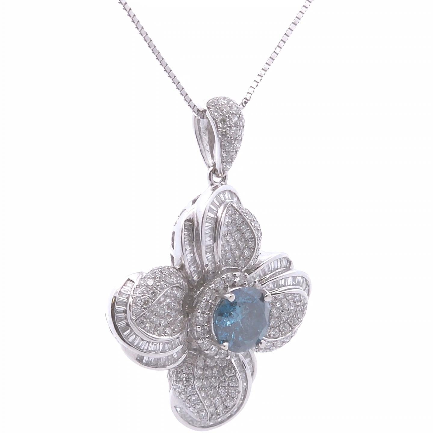 Round Cut 7.86ct Blue Diamond Pendant in 18k White Gold For Sale