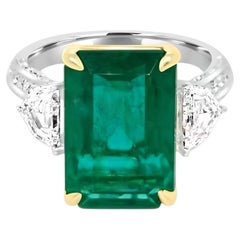 7.86ct Emerald-Cut Emerald Ring with Diamonds in 18k Gold