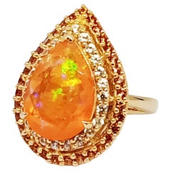 7.86cts. Orange Opal Ring. Sterling Silver 18k gold Plated.