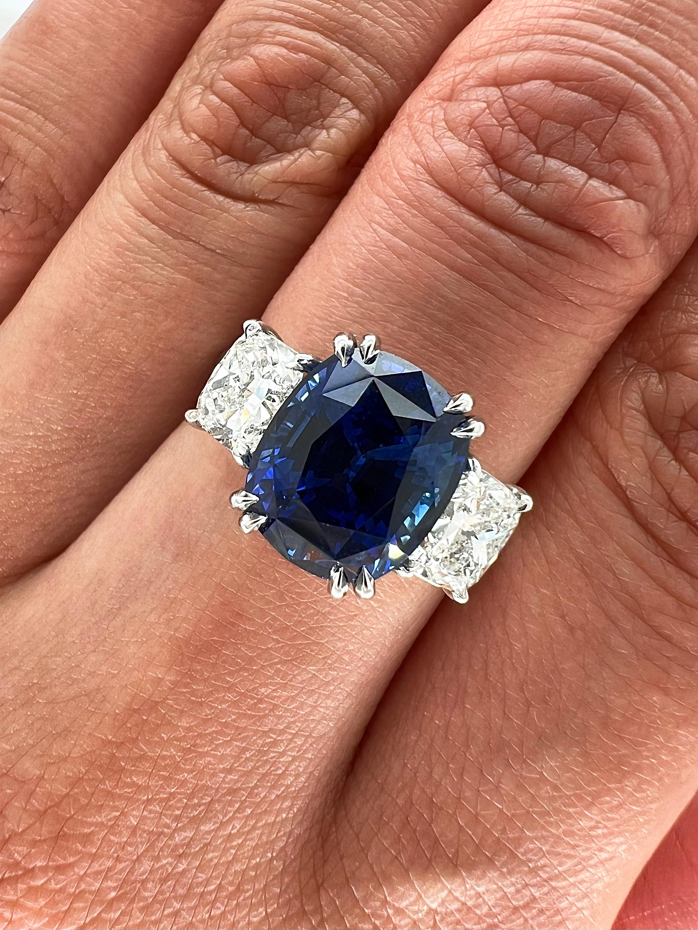 Femenino o masculino 7,87 Quilates Totales Zafiro y Diamante Anillo de Mujer GIA en venta
