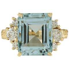 7.88 Carat Aquamarine 18 Karat Solid Yellow Gold Diamond Ring