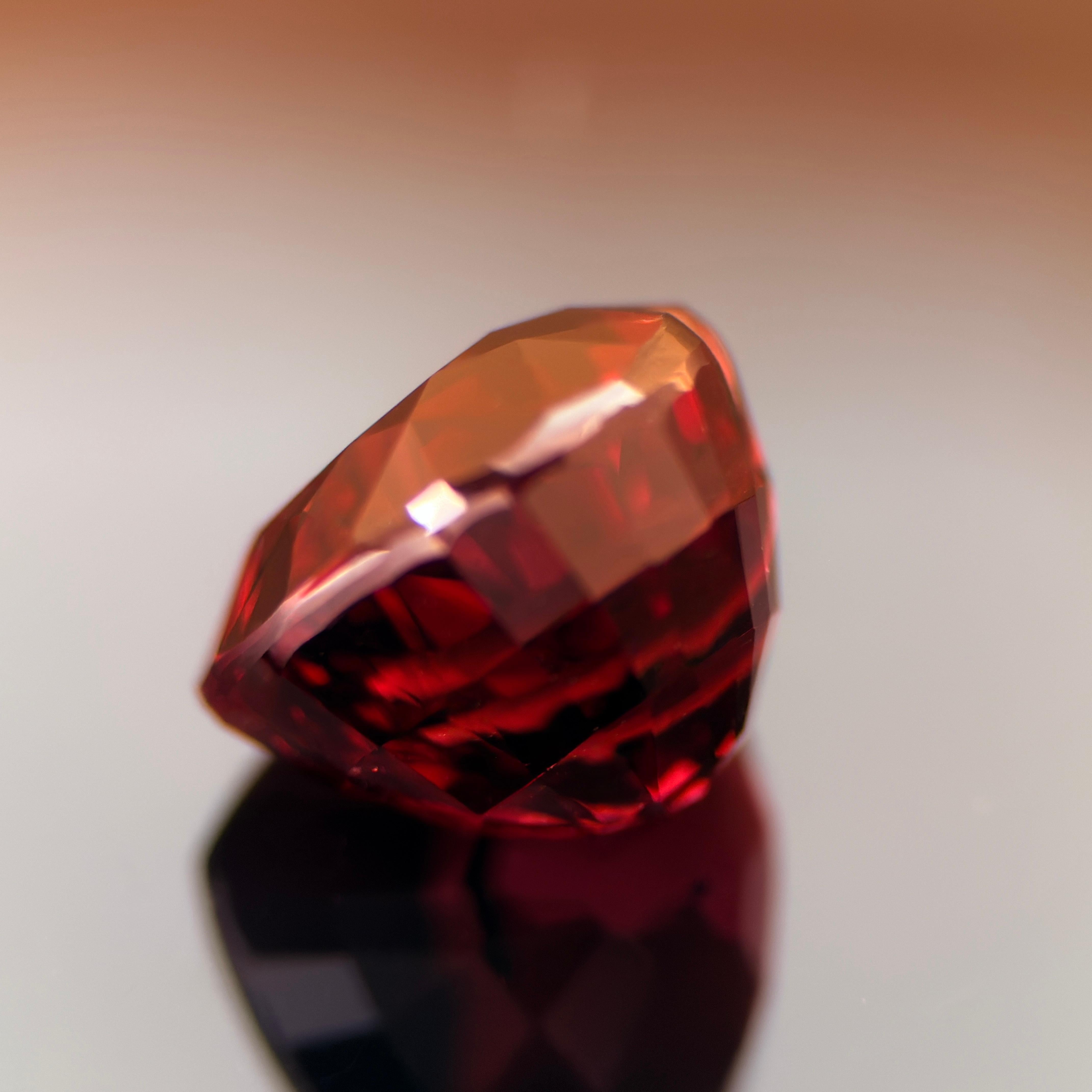7.89-Carat Natural Garnet — Heart Cut, Deep Red, Exceptional Brilliance For Sale 3