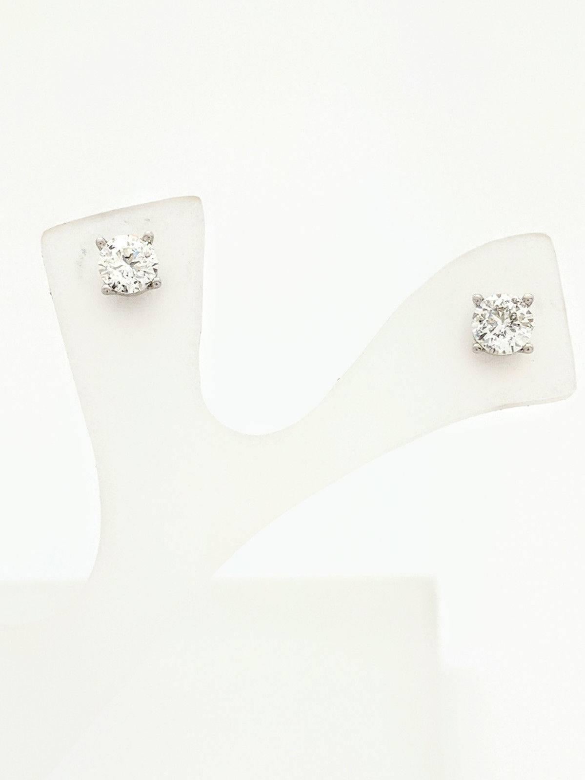 .78ct Round Brilliant Cut Diamond Stud Earrings in 18K White Gold GSI CERTIFIED 

You are viewing a Beautiful Pair of Diamond Stud Earrings. These diamonds are certified by GSI (Gemological Science International). These diamonds are beautifully
