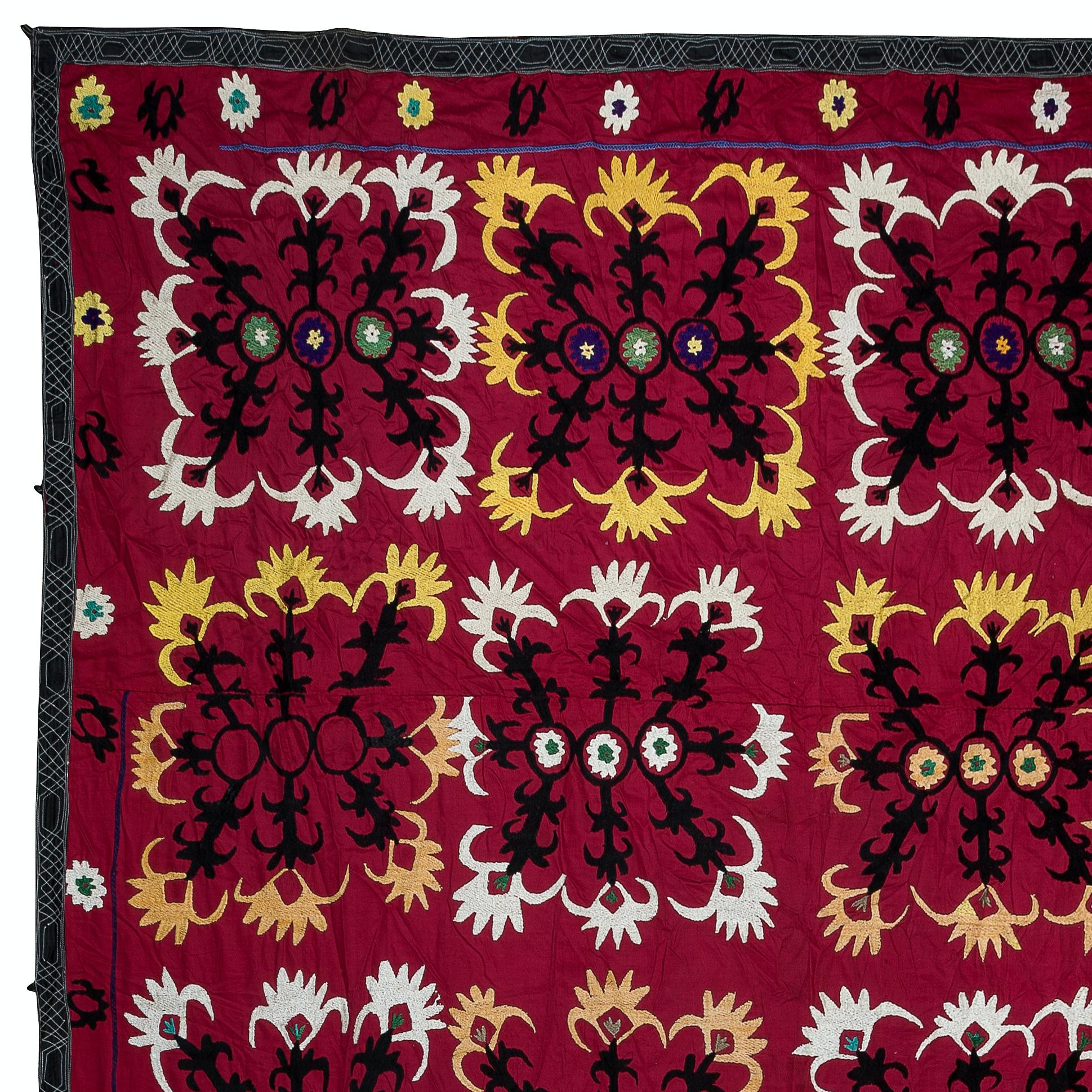 Suzani 7.8x10.7 ft Silk Hand Embroidery Bed Cover, Uzbek Throw in Red, Vintage Blanket For Sale