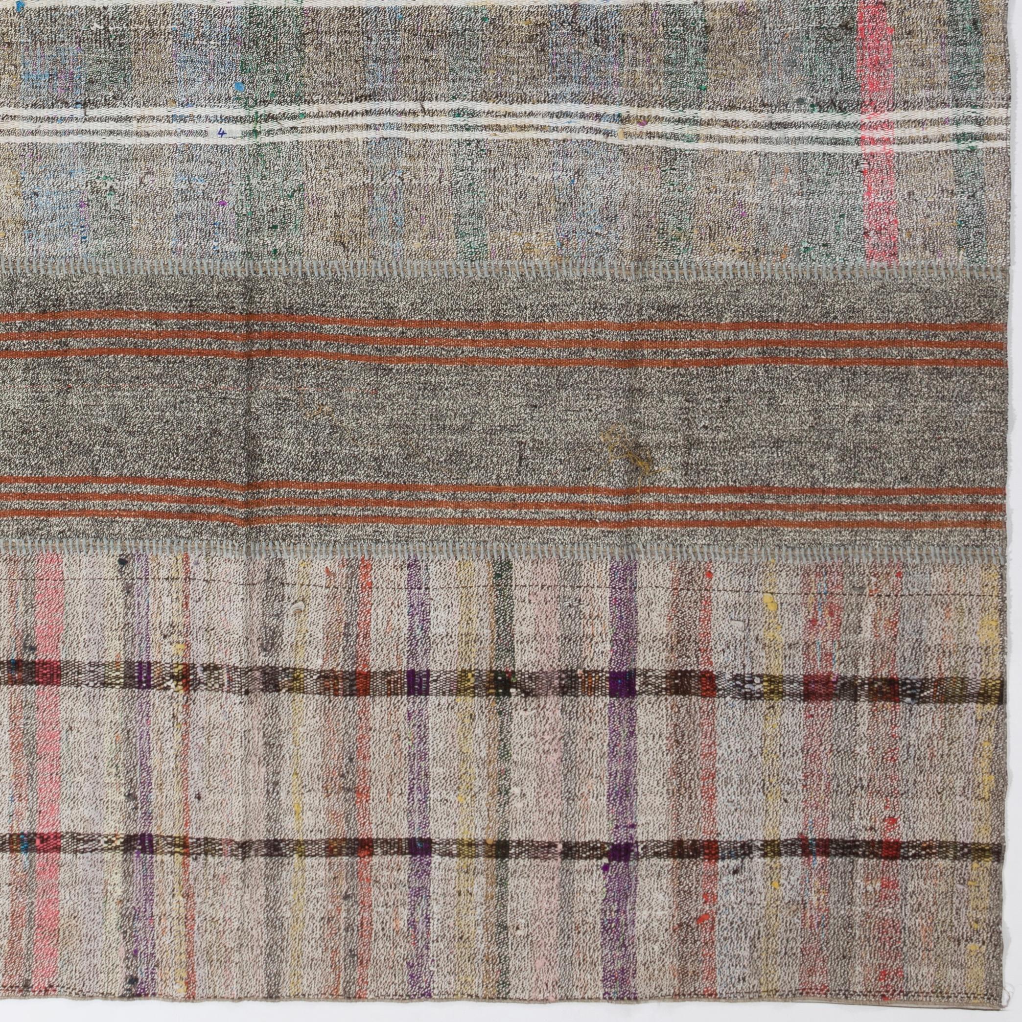 20th Century 7.8x12.3 ft Vintage Nomadic Hand-Woven Cotton and Goat Hair Turkish Kilim Rug For Sale