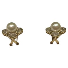 2pcs Akoya Pearls with 14k Yellow Gold French Clip Earrings with Diamo
