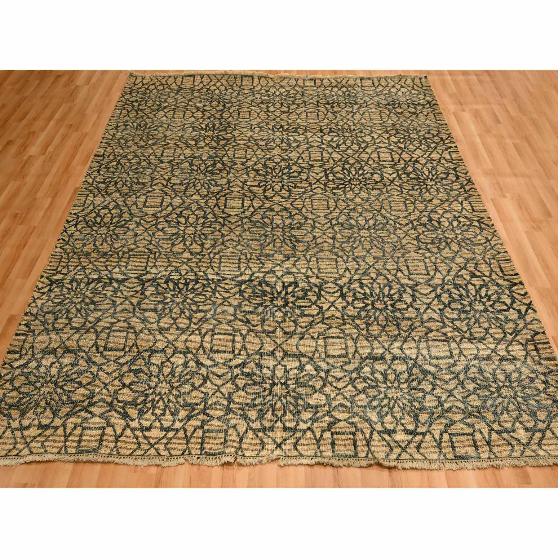 Café Au Lait Brown, Motif Géométrique Fleur Rosette, Laine Naturelle Non Teintée, Ton sur Ton, Noué à la main, Carré, Tapis d'Orient
Matières premières : Laine
Latex : Pas de poils 
hauteur : 0,25 pouces
Style : Contemporain
Couleur primaire :
