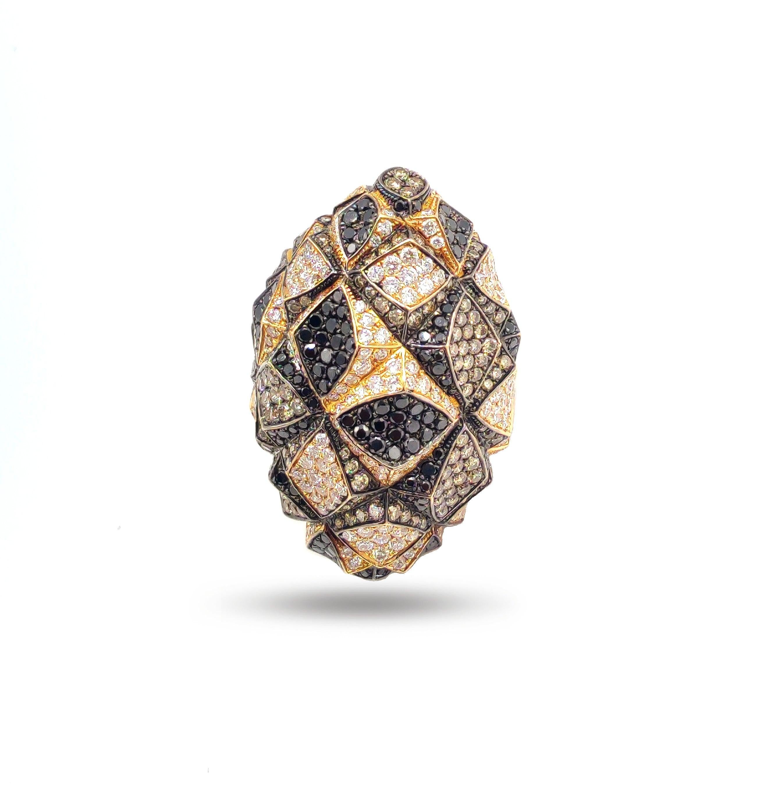 For Sale:  7.9 Carat Diamond 18 Karat Rose Gold Tri Color Ring 3