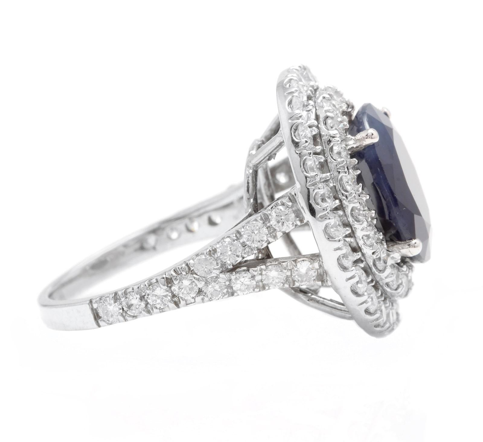 Round Cut 7.90 Carat Natural Blue Sapphire and Diamond 14 Karat Solid White Gold Ring
