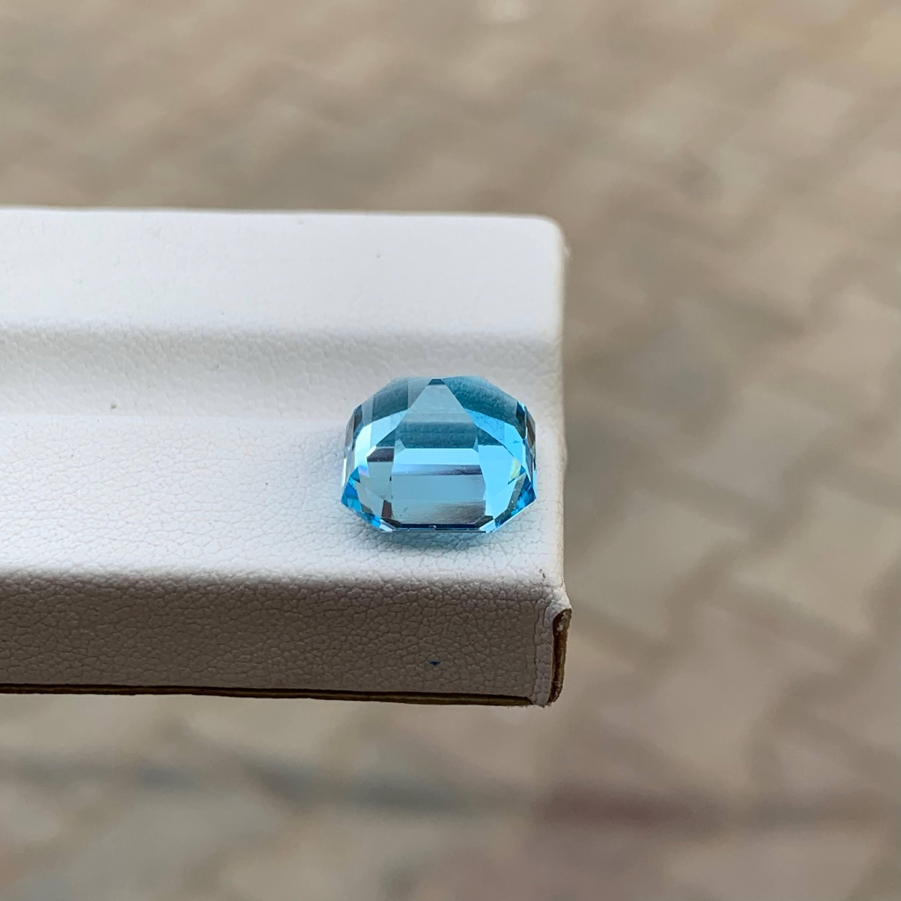 Topacio azul suizo suelto natural de 7,90 quilates Piedra preciosa africana talla Asscher en venta 3