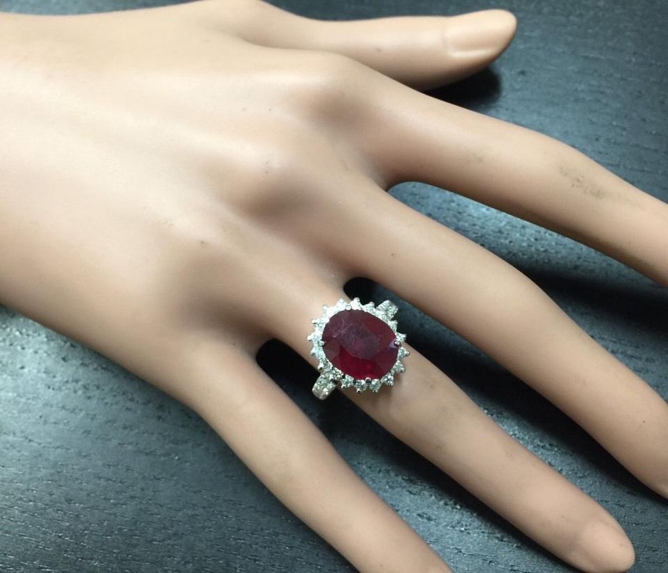 7,90 Karat beeindruckender Ring mit natürlichem rotem Rubin und Diamant aus 14 Karat Weißgold Damen im Angebot