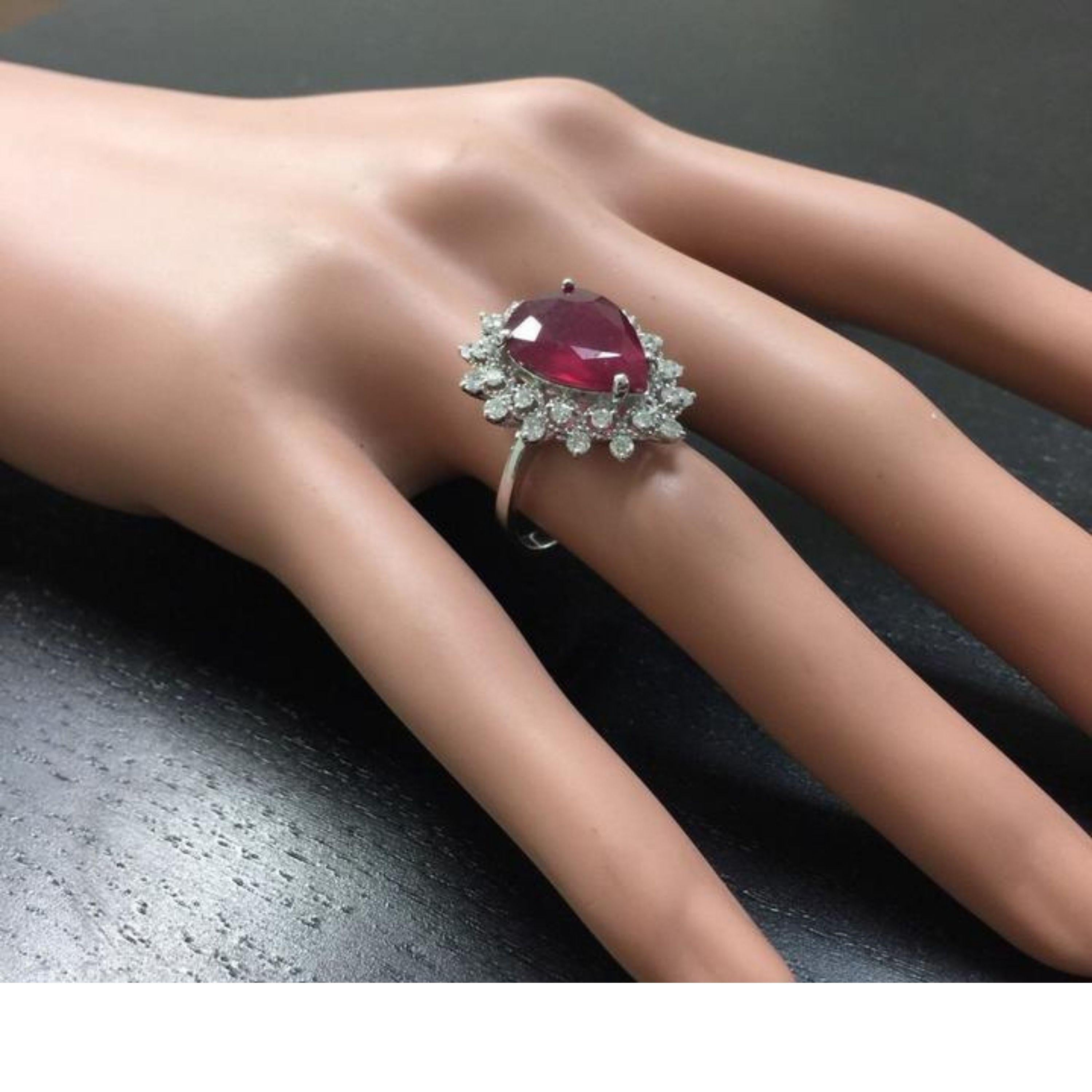7,90 Karat beeindruckender Ring mit natürlichem rotem Rubin und Diamant aus 14 Karat Weißgold im Angebot 1