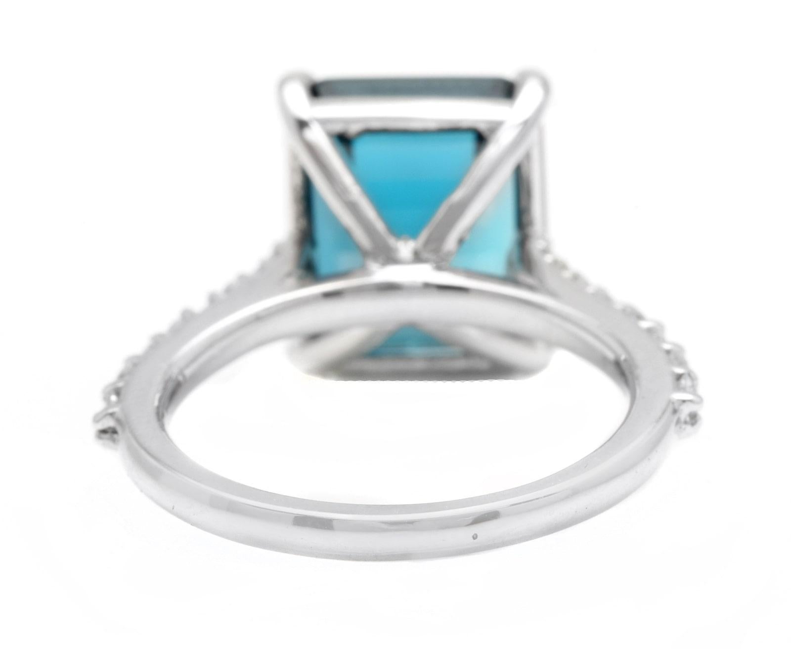 7.90 Carats Natural Impressive London Blue Topaz and Diamond 14K White Gold Ring In New Condition For Sale In Los Angeles, CA