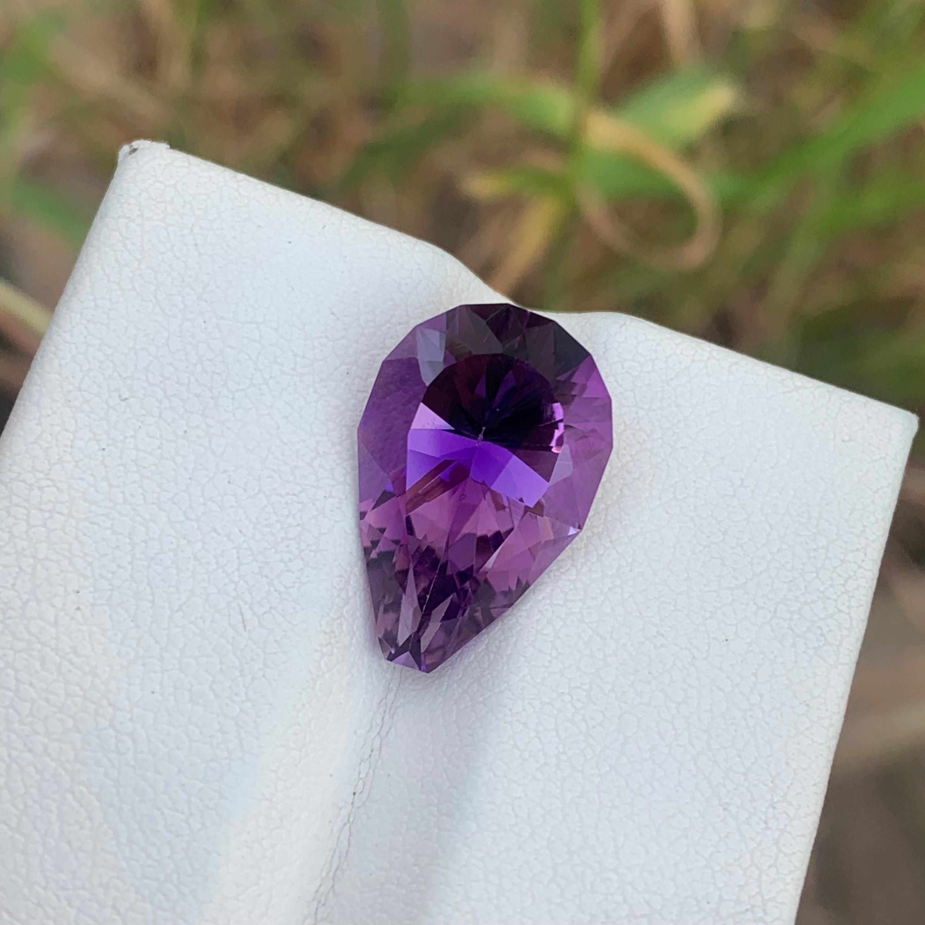7.90 Carats Natural Loose Purple Amethyst Pear Shape Gemstone  In New Condition For Sale In Peshawar, PK