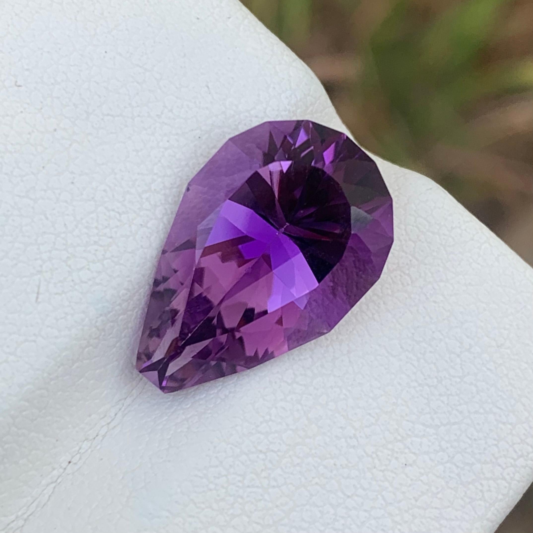 7.90 Carats Natural Loose Purple Amethyst Pear Shape Gemstone (Améthyste violette en forme de poire)  en vente 2