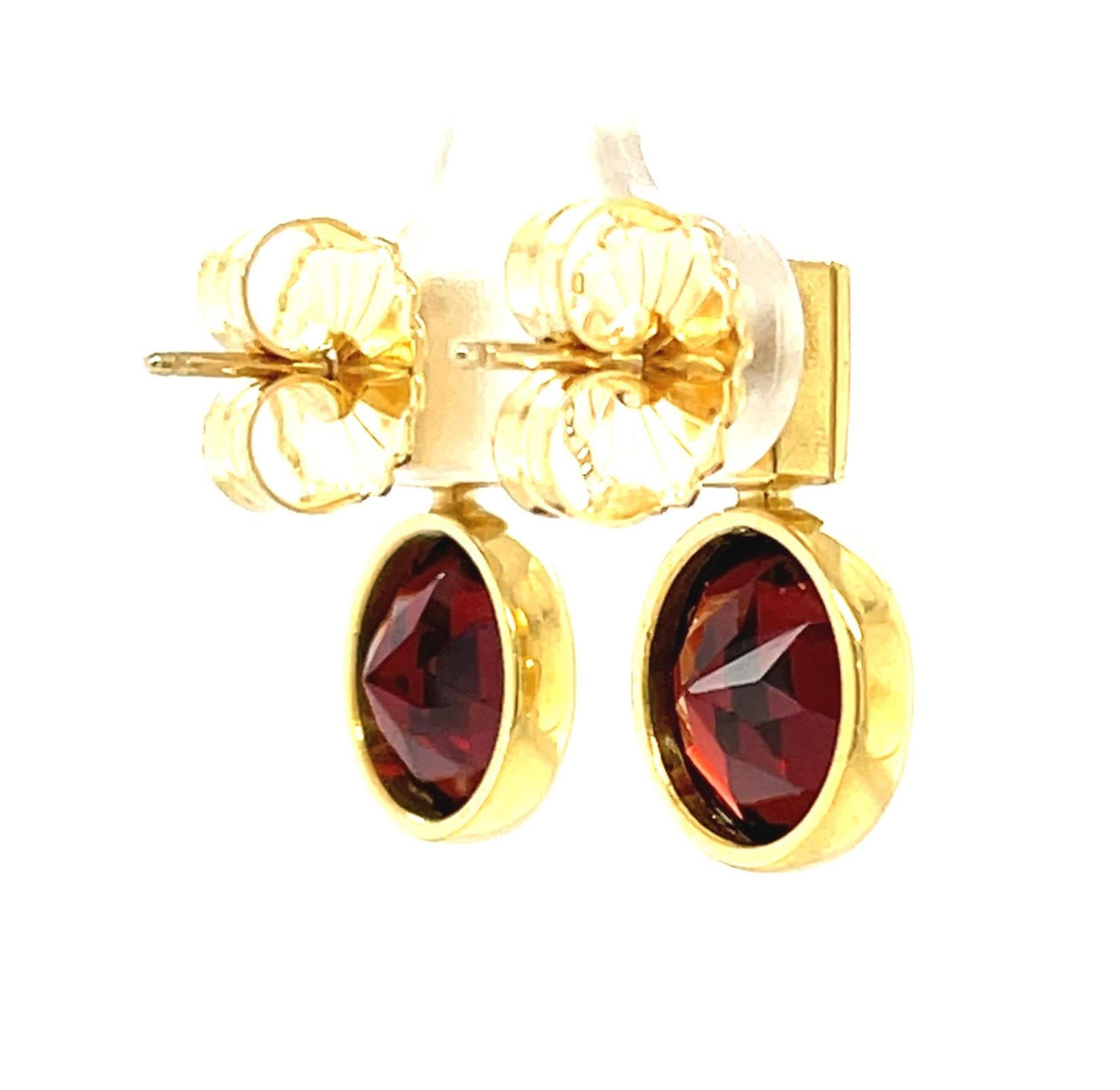 Rote Granat- und Diamant-Tropfen-Ohrringe aus 18k Gelbgold, insgesamt 7,90 Karat (Rundschliff) im Angebot