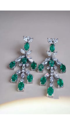 7.90 Ct Zambian Emeralds 4.00 Ct Diamonds 18k Gold Earrings