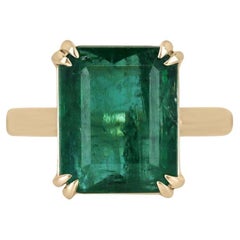 7.90ct Emerald Solitaire Ring - 18K Gold, Earth Mined, Double Claw Prong