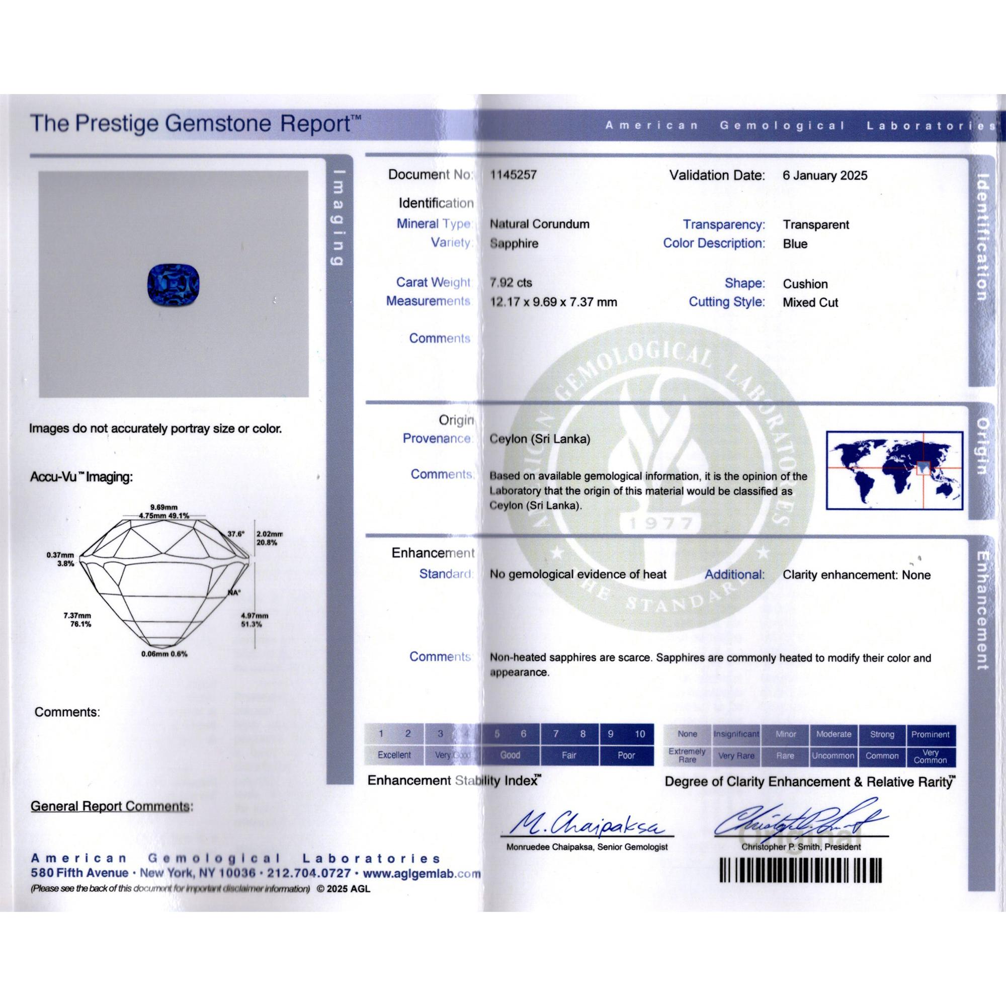 Taille coussin 7.92 Carat Cushion Cut Natural No Heat Blue Sapphire Diamond Platinum Ring en vente