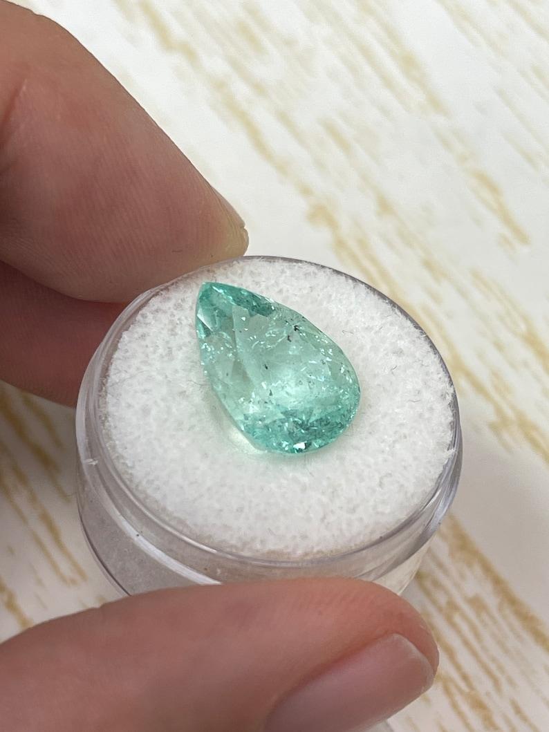 7.92 Carat Seafoam Green Colombian Emerald - Pear Cut Light Green Teardrop Neuf - En vente à Jupiter, FL