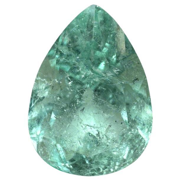7.92 Carat Seafoam Green Colombian Emerald - Pear Cut Light Green Teardrop en vente