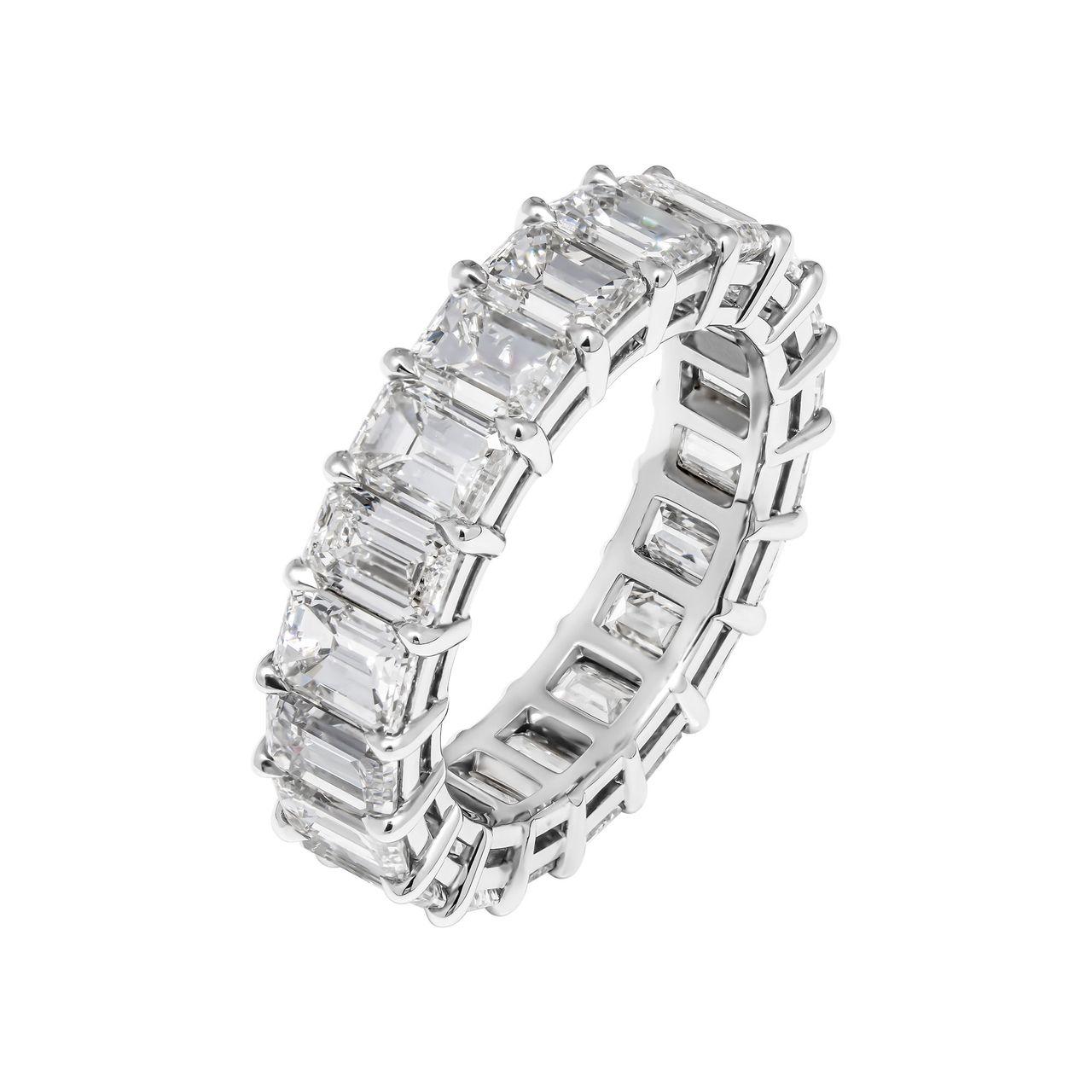 7.92 Quilates Esmeralda Blanca Diamantes Anillo de la Eternidad Platino 950 Corte esmeralda en venta