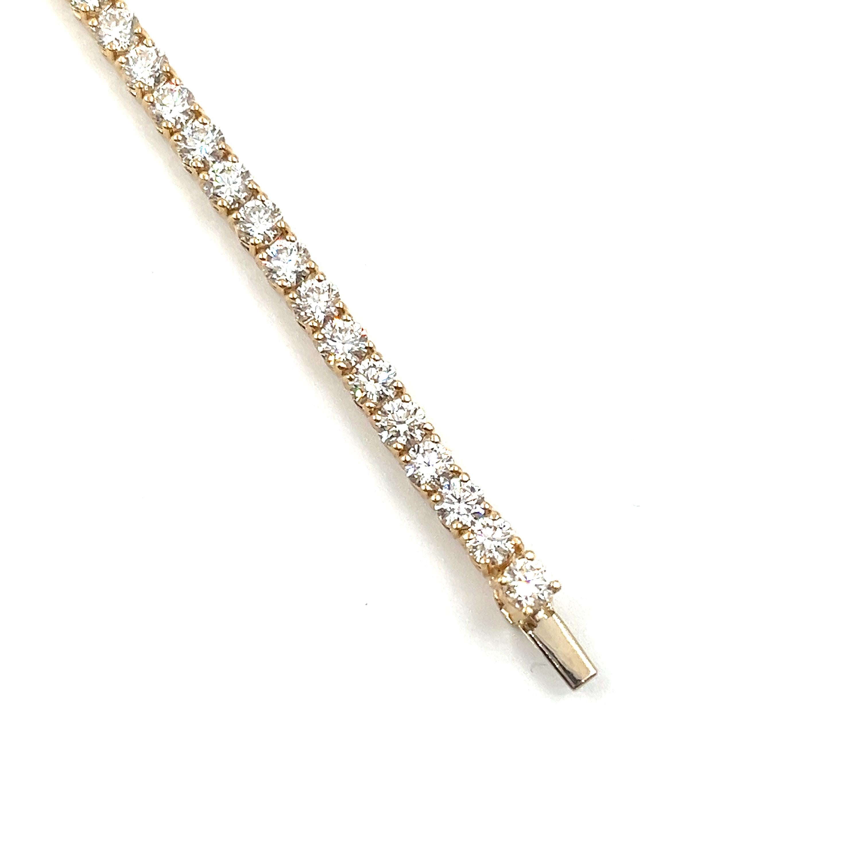 Taille ronde Bracelet de tennis avec diamants de 7,93 ct en vente