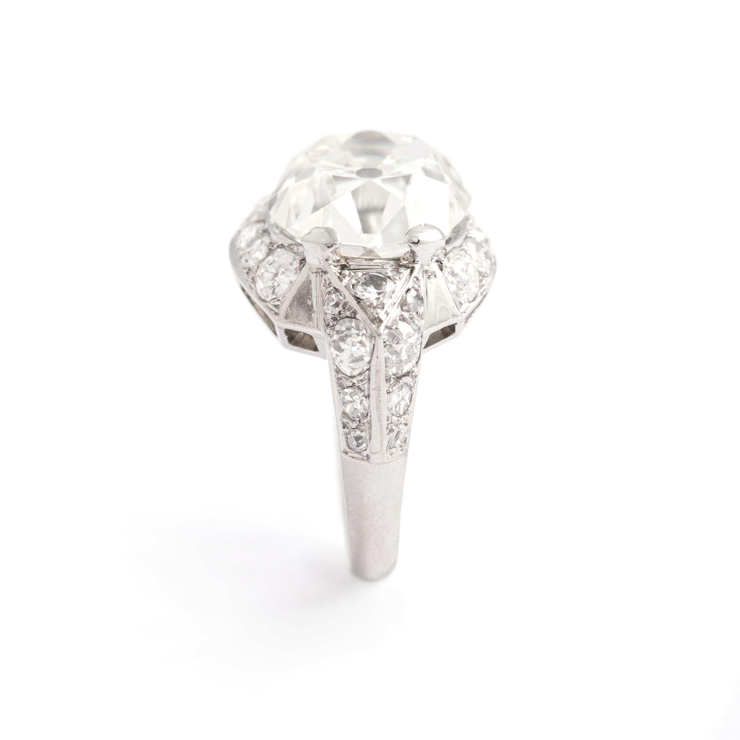 7.94 carat Old Mine cut Diamond Platinum Ring French 1930S For Sale 2