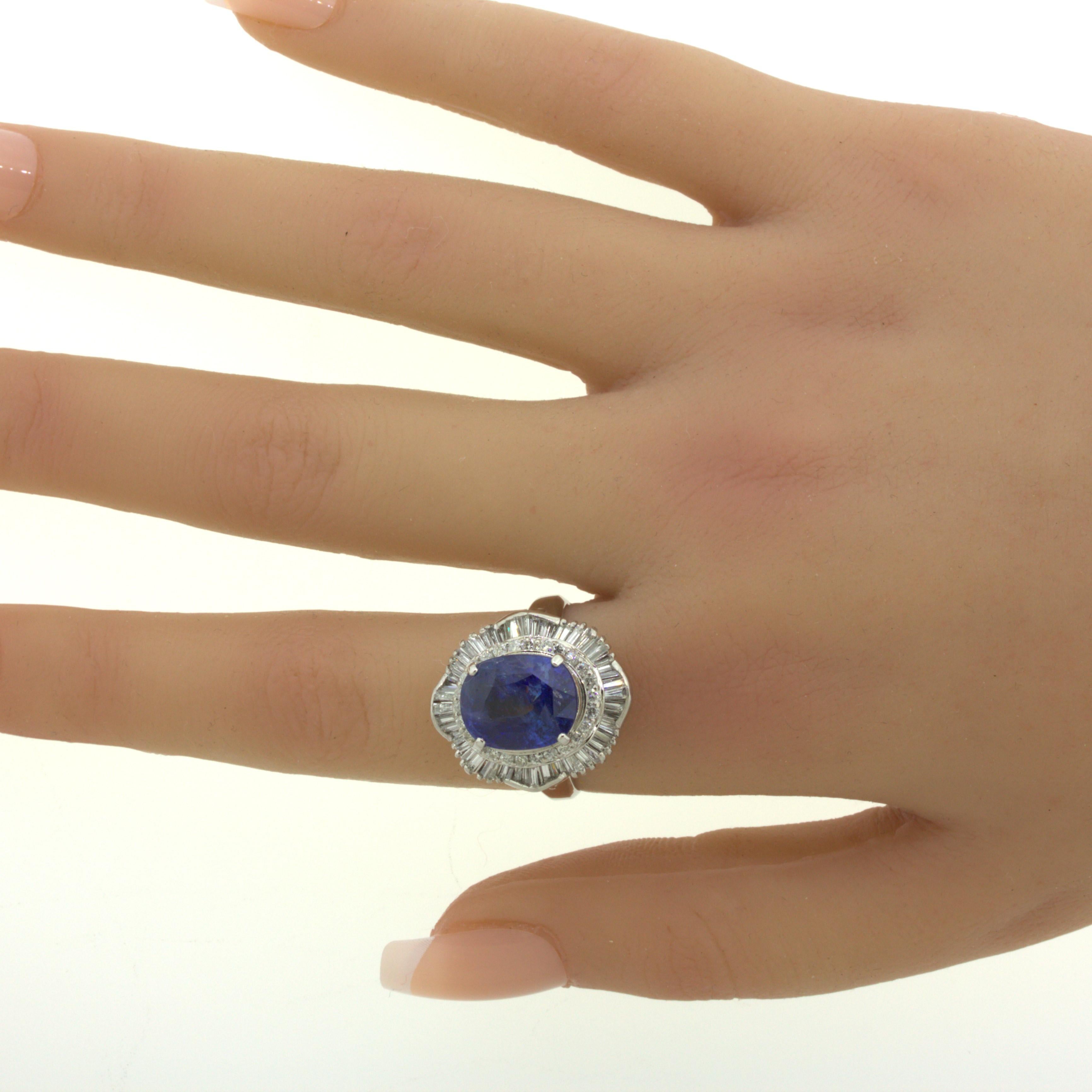 Platinring mit 7,94 Karat Saphir und Diamant im Angebot 3