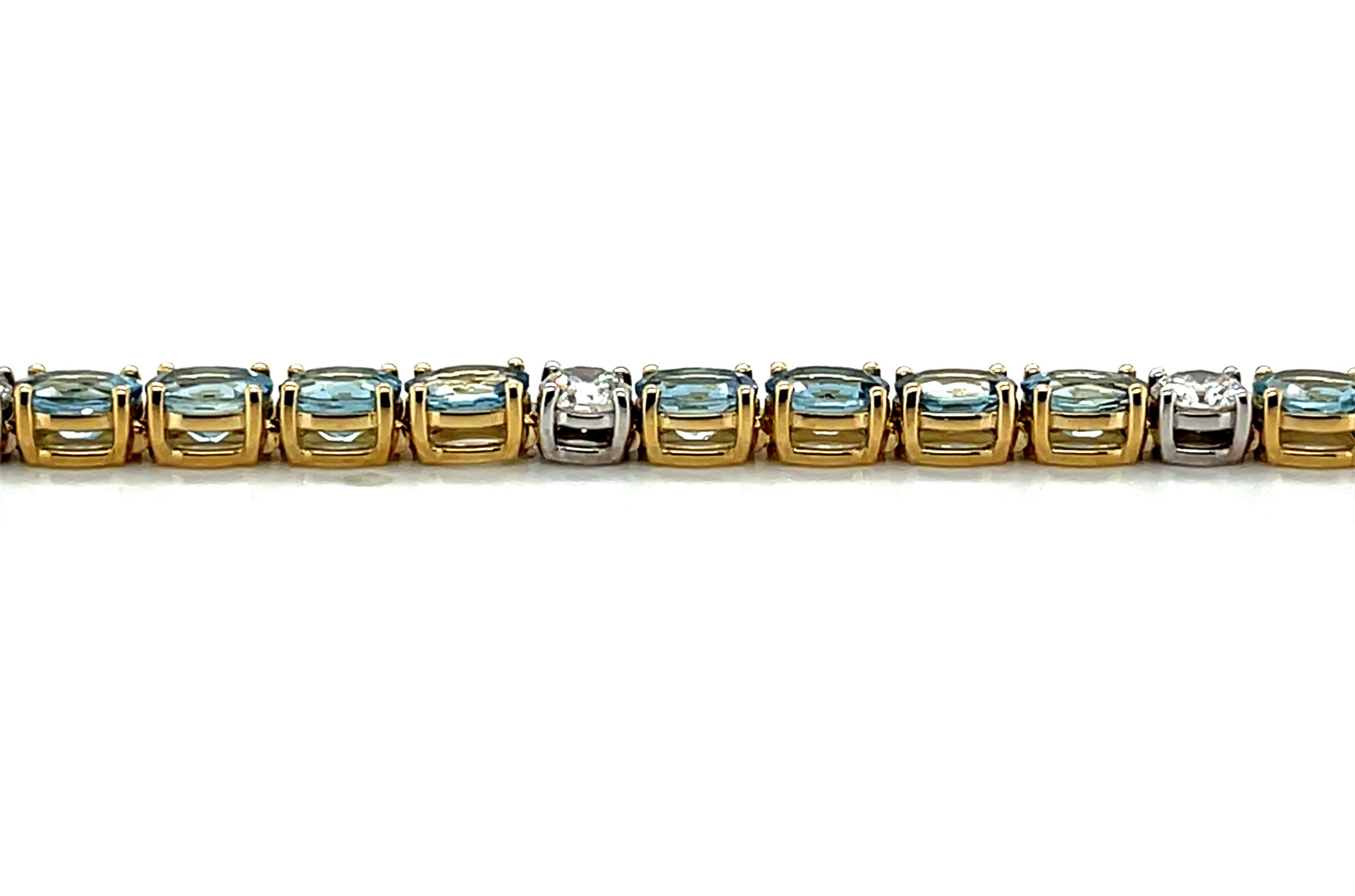 Bracelet tennis en or 18 carats avec aigue-marine ovale et diamants ronds de 7,94 carats au total en vente 3