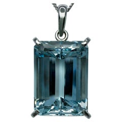 7.94ct Fine Blue Santa Maria Aquamarine Emerald Cut Platinum Pendant Necklace