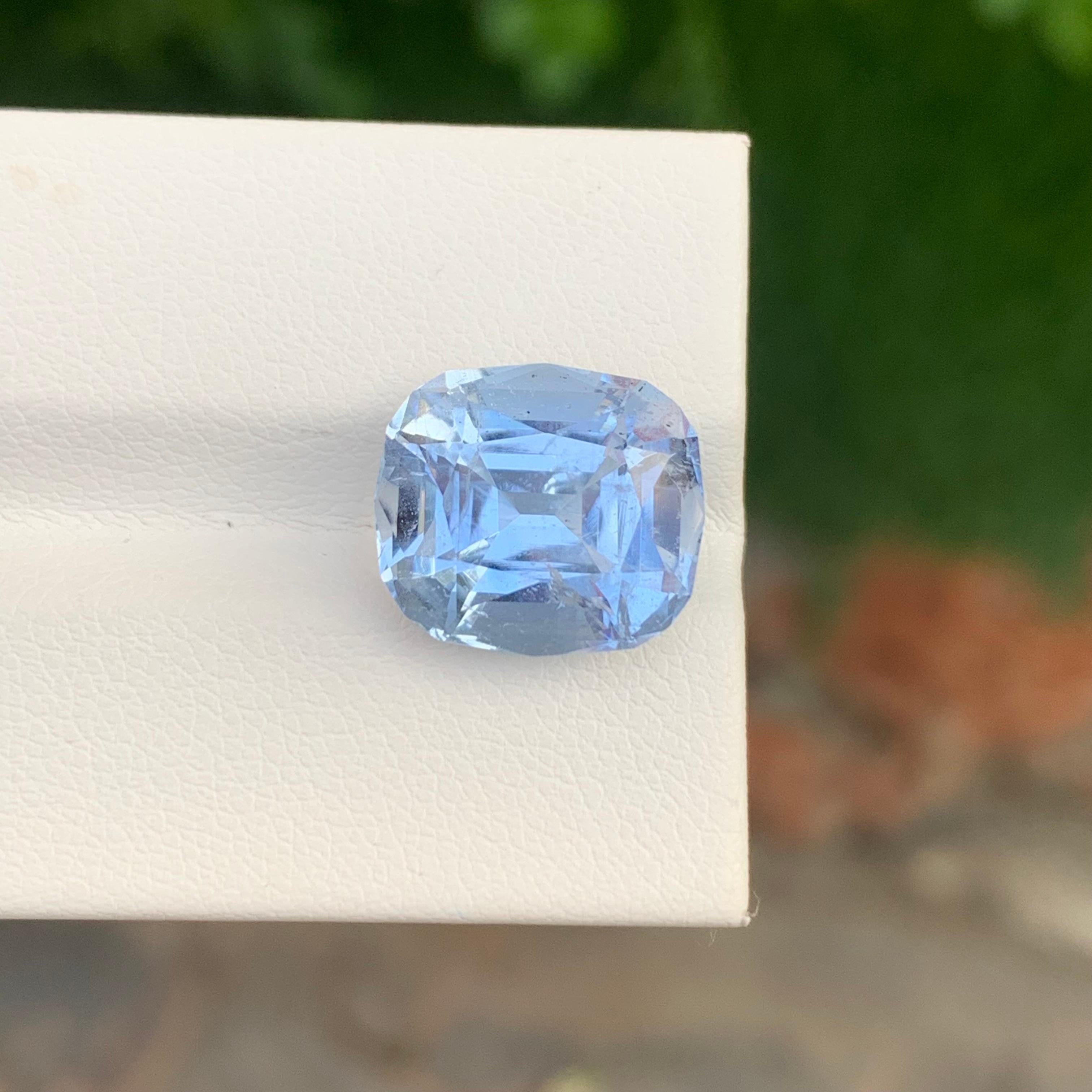 7,95 Karat wunderschön facettiert Goshenit Aquamarin Kissen Form Edelstein (Arts and Crafts) im Angebot