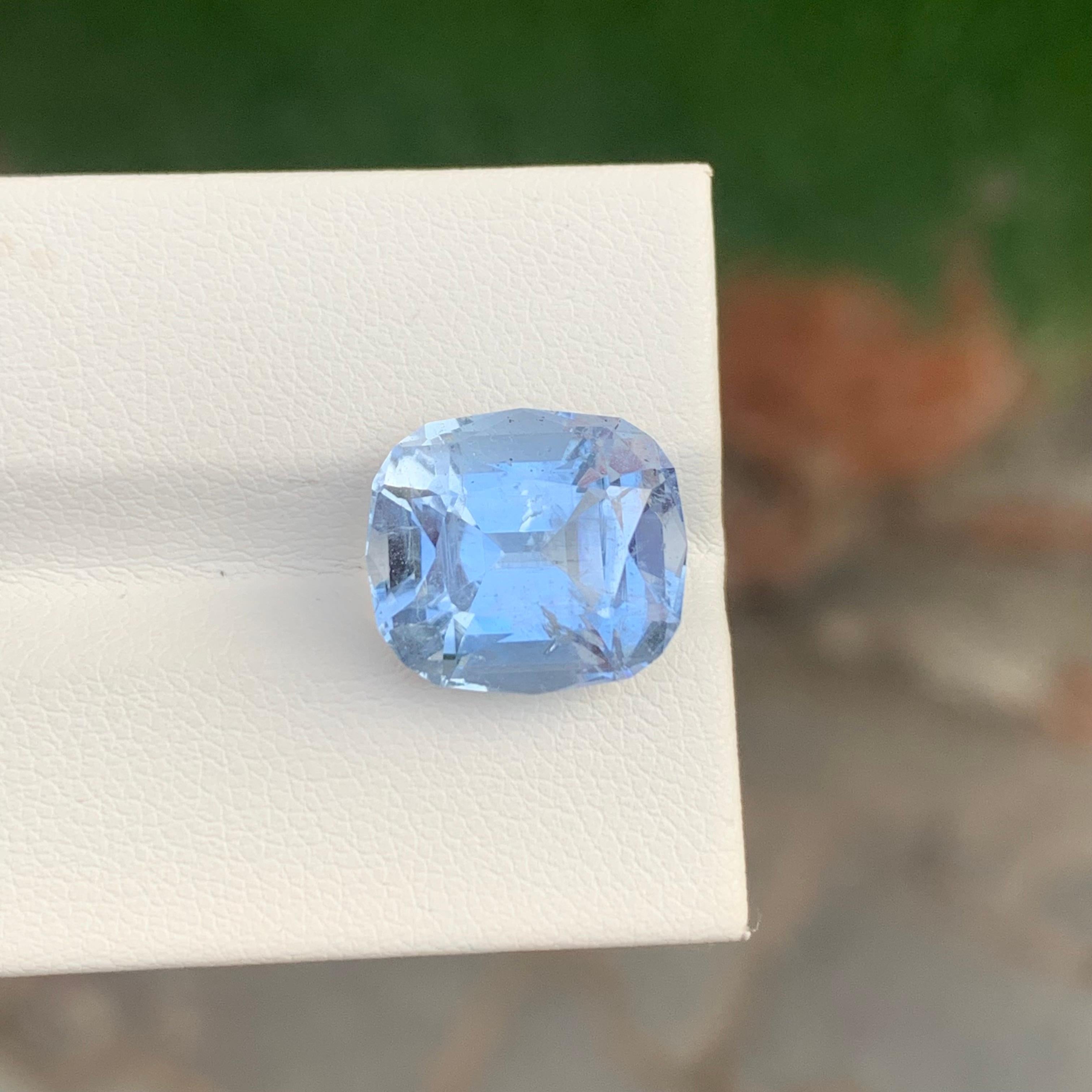 7,95 Karat wunderschön facettiert Goshenit Aquamarin Kissen Form Edelstein im Angebot 1