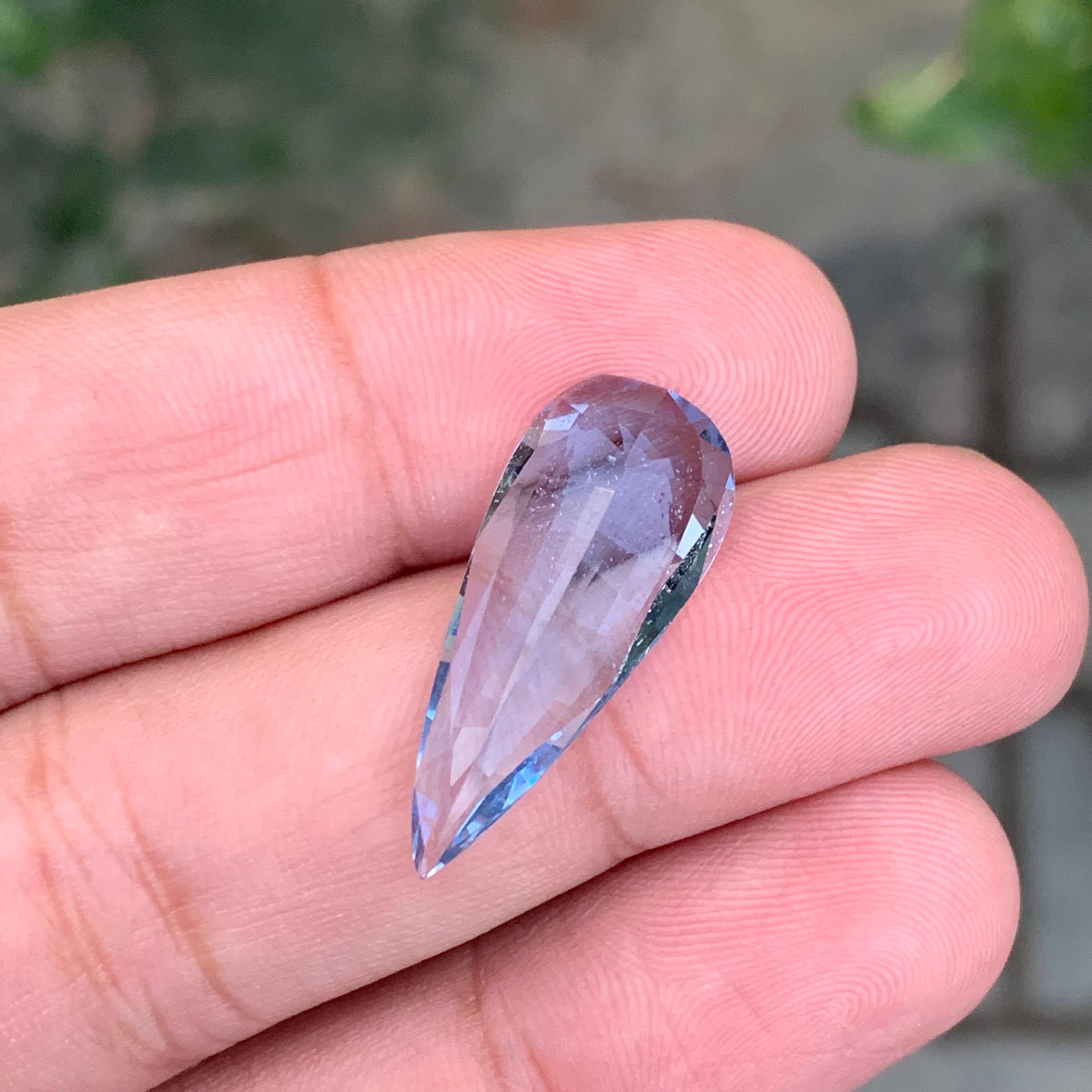 Women's or Men's 7.95 Carat Gorgeous Loose Aquamarine Goshenite Long Pear Shape Gem For Sale