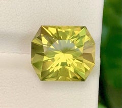 7,95 carati di quarzo limone naturale sfuso con forma di precisione a cuscino Gemma africana