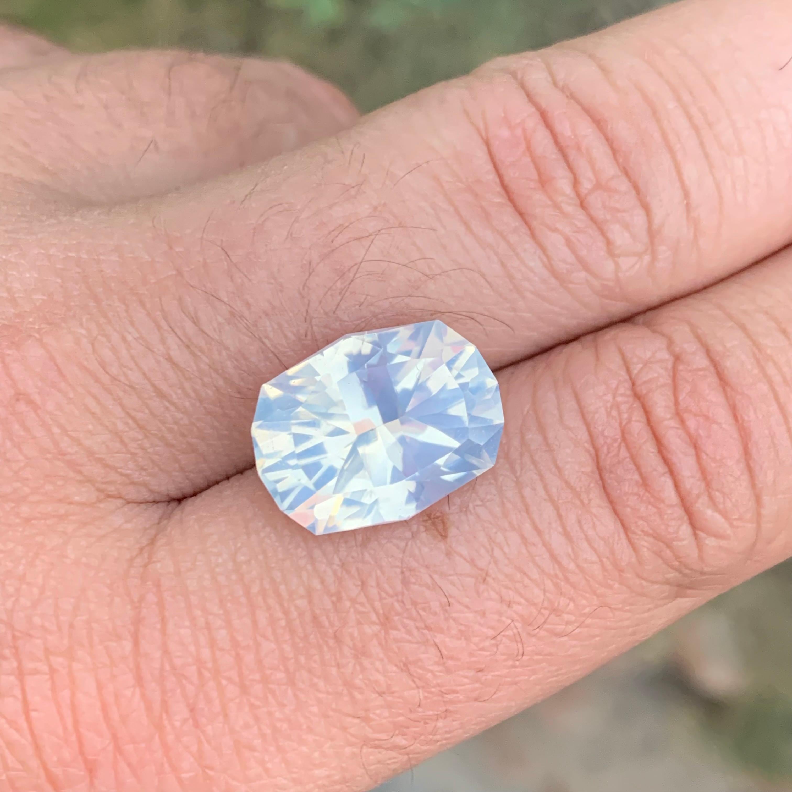 7.95 Carat Natural Loose Moonstone Emerald Cut Gemstone For Sale 3