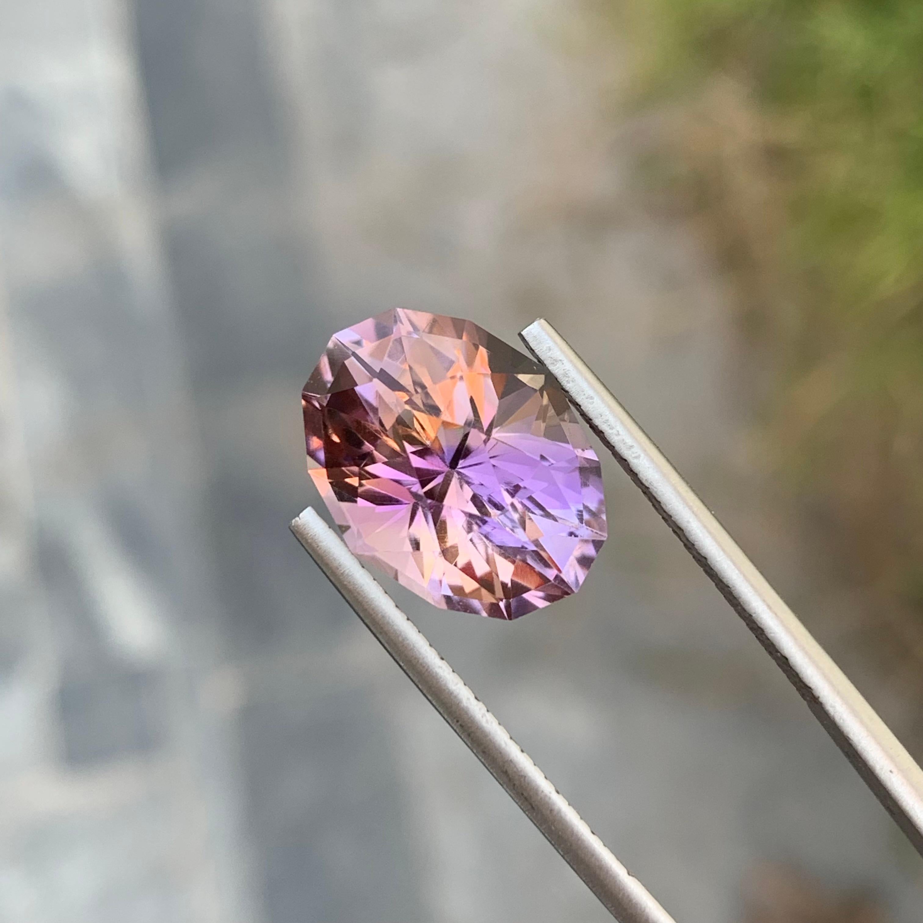 7.95 Carat Natural Loose Oval Shape Ametrine Gem For Jewellery Making  In New Condition For Sale In Peshawar, PK