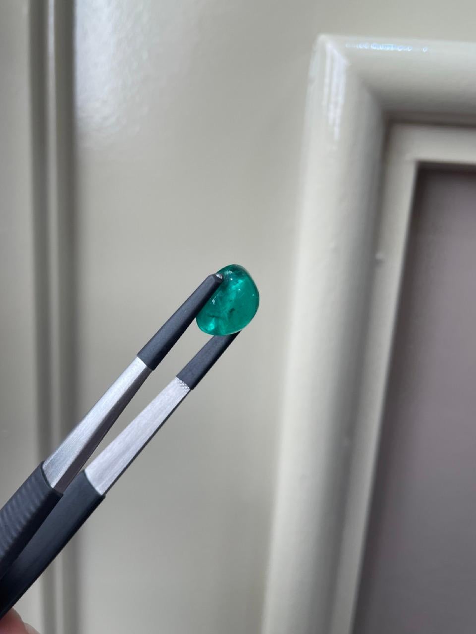 Women's or Men's 7.95 Carats Oval Cabochon Gublin Certified No oil For Sale