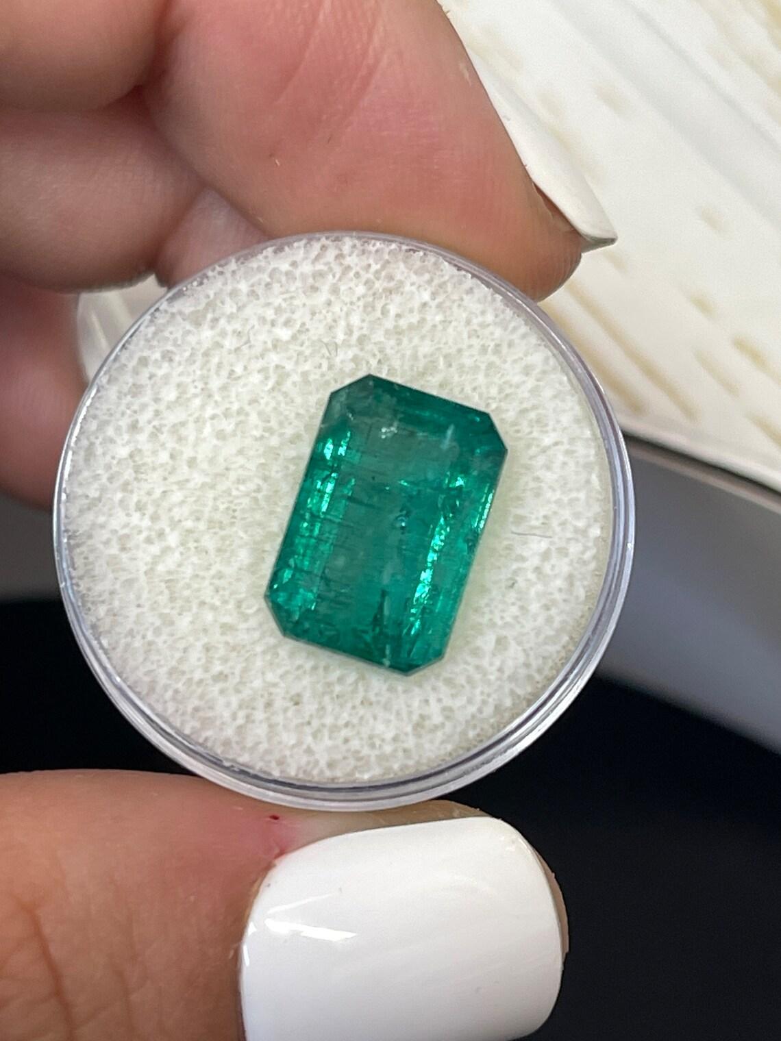 7,96 Karat 14x9 länglicher grüner sambischer Smaragd - Smaragdschliff Mai-Geburtsstein Edelstein Damen im Angebot