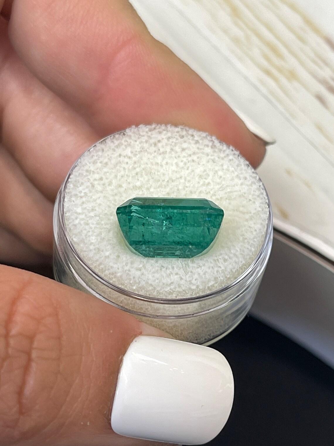 7,96 Karat 14x9 länglicher grüner sambischer Smaragd - Smaragdschliff Mai-Geburtsstein Edelstein im Angebot 2