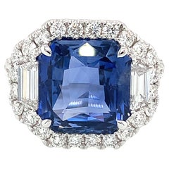 Bague en or blanc 18 carats avec saphir bleu de 7,96 carats et diamants