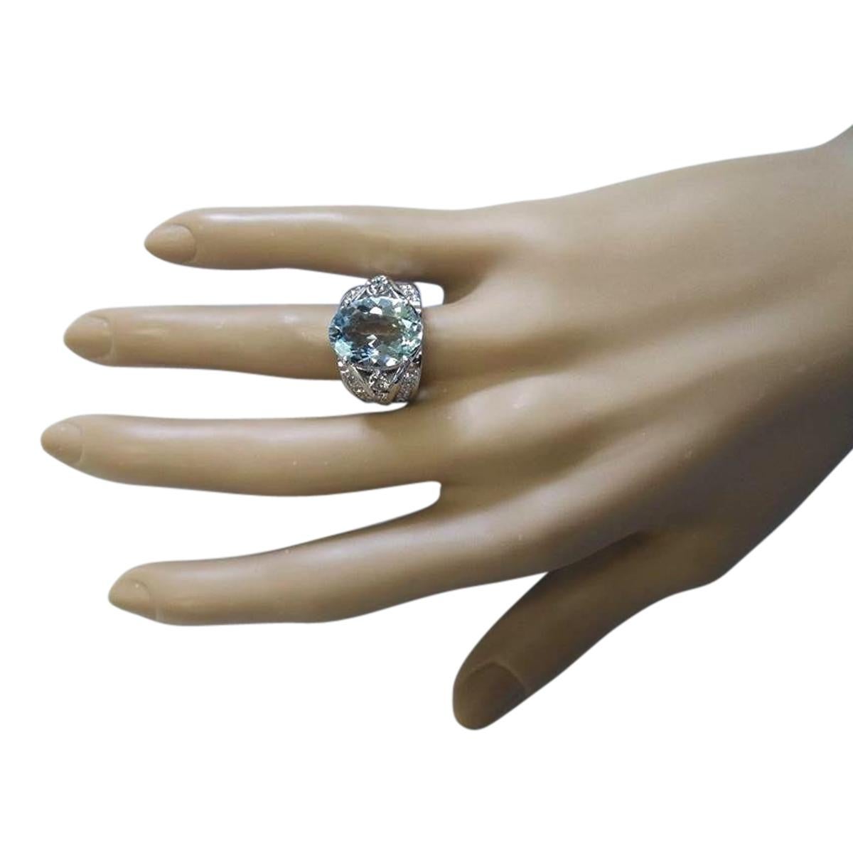 Modern Exquisite Natural Aquamarine Diamond Ring In 14 Karat White Gold  For Sale