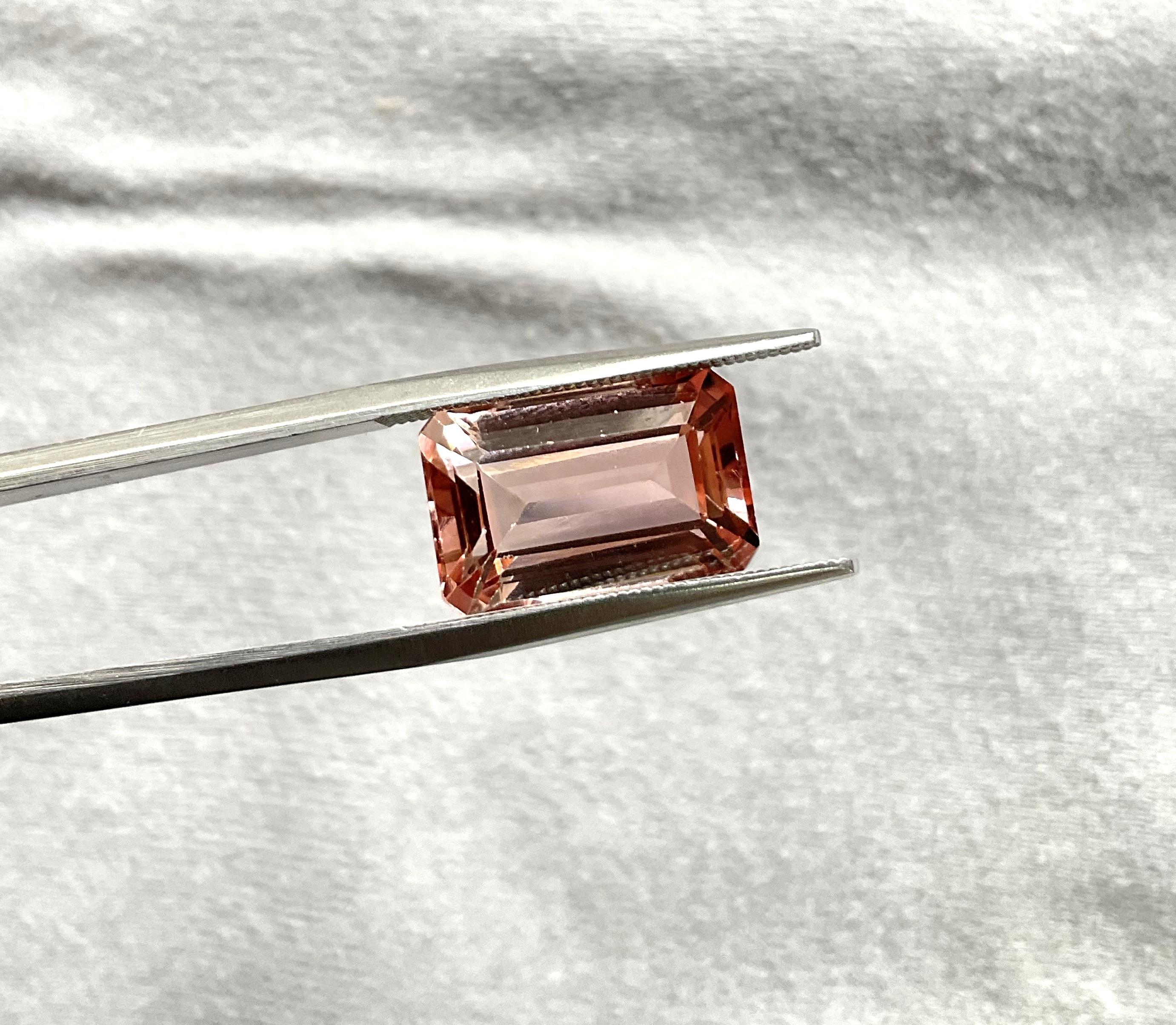 Women's or Men's 7.98 Carats Peach Tourmaline Octagon Faceted Top Quality Cut stone Natural Gem For Sale