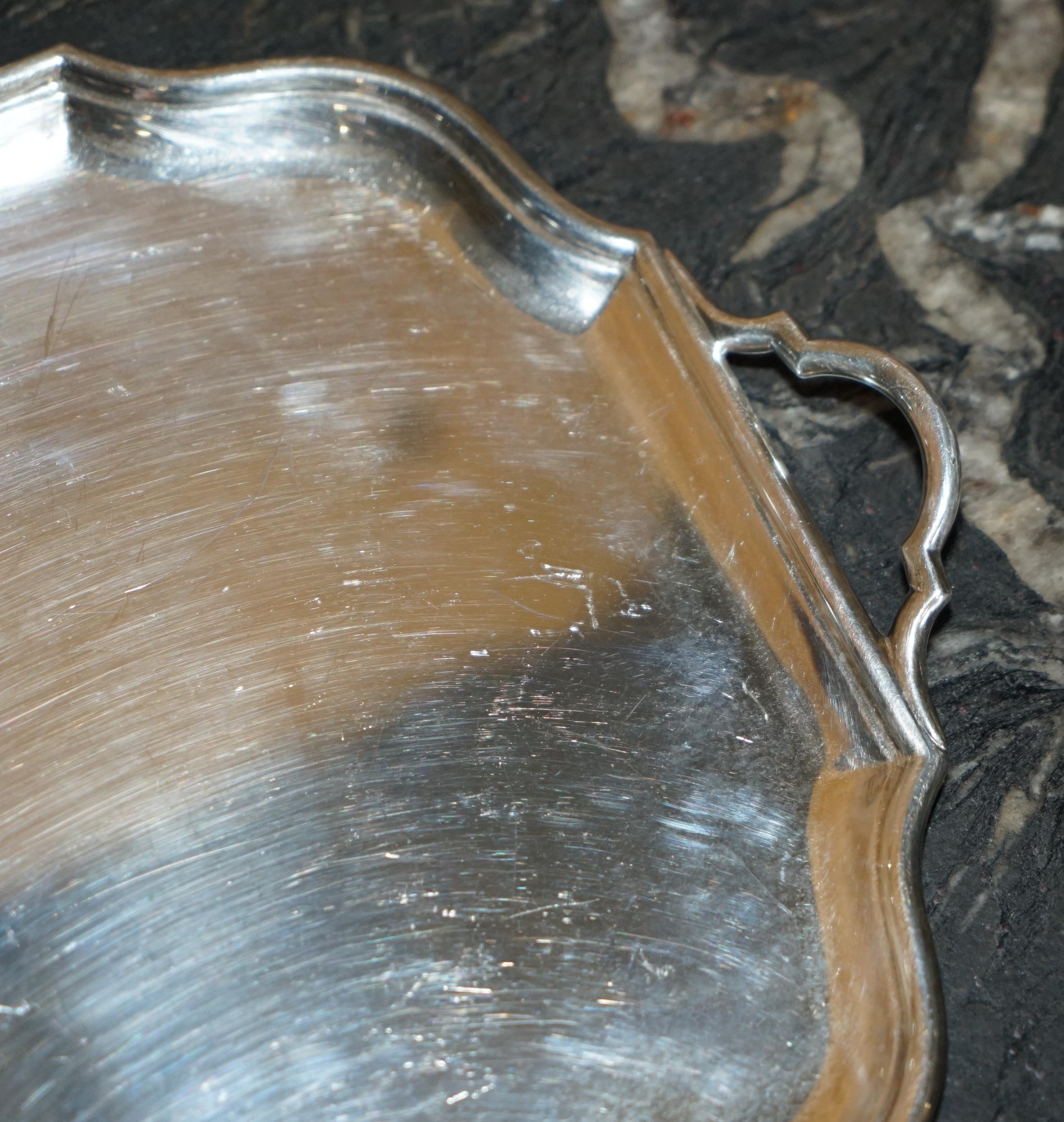 798 GRAMMI 1926 HAWKSWORTH EYRE & CO LTD VASSOIO DA SERVIZIO IN ARGENTO STERLINO SOLIDALE in vendita 1