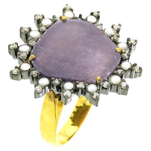 Bague cocktail en or 18 carats, saphir rose 7,9 carats, perles et diamants