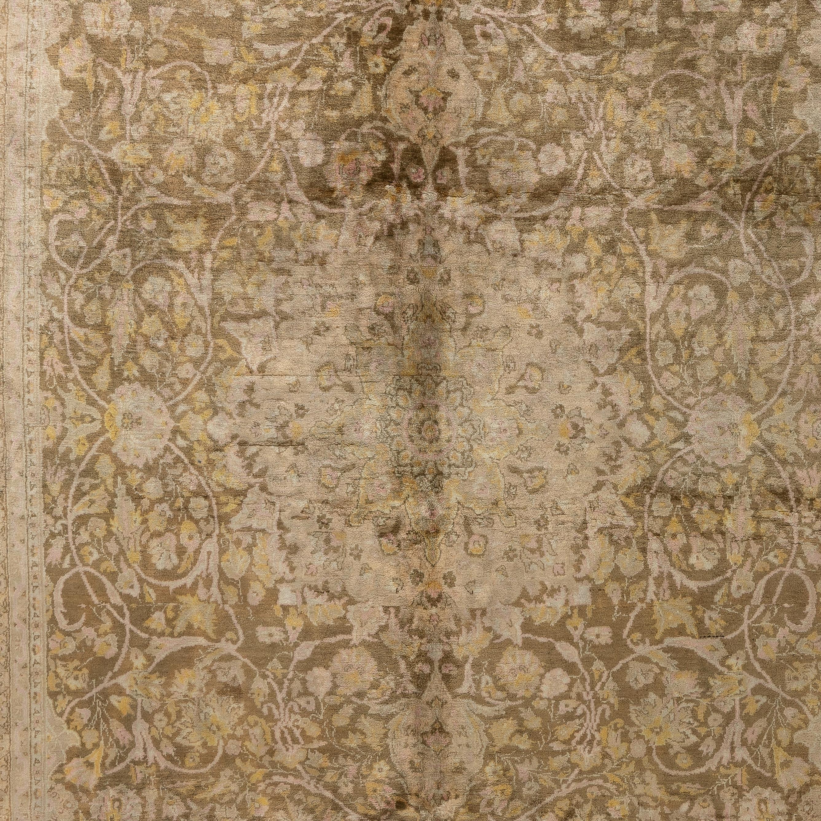 8x10.6 Ft Halb antiker türkischer Sivas-Teppich in weichen Farben, Samtwollflor (Oushak) im Angebot