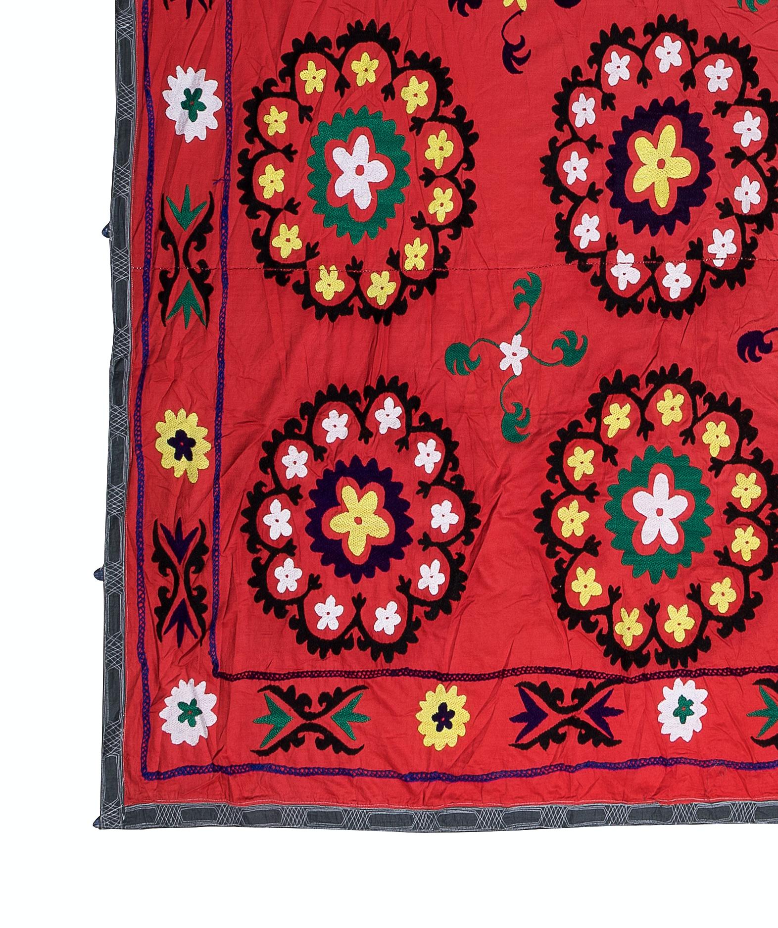 Embroidered 7.9x7.9 Ft Vintage Silk Embroidery Bed Cover, Uzbek Tablecloth, Red Wall Hanging For Sale