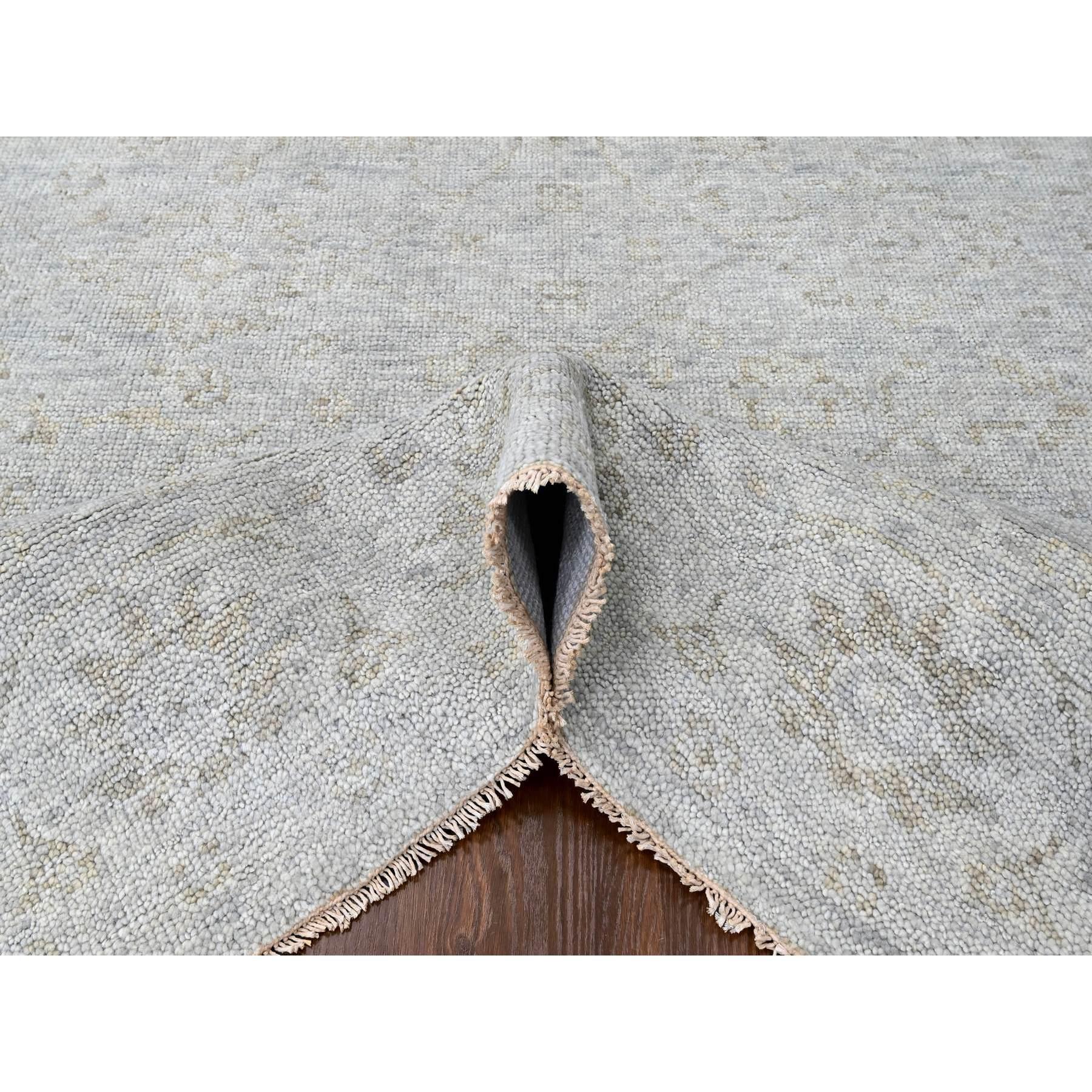 Hand-Knotted 7'9
