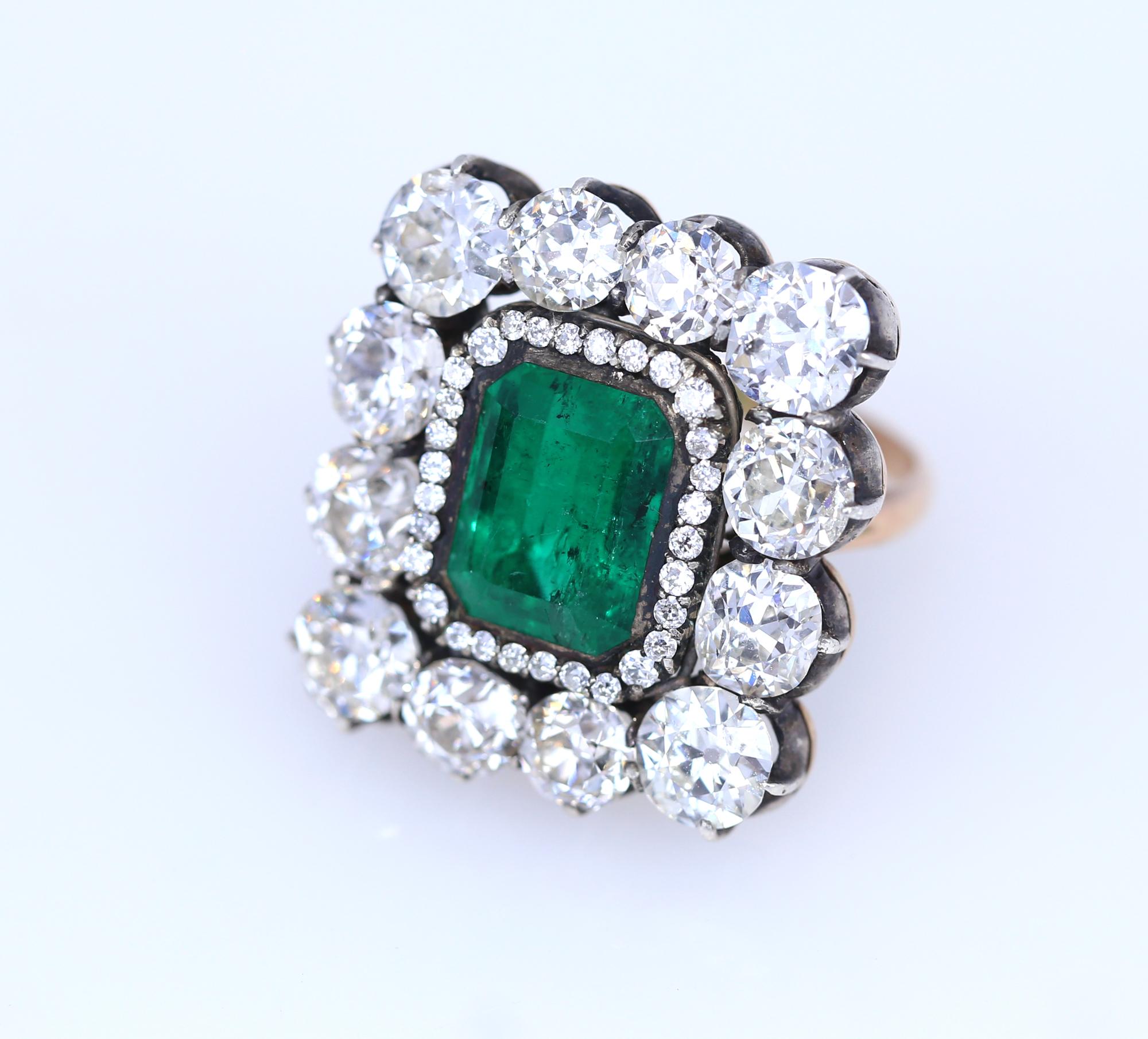 7 Karat Smaragd 8,6 Karat Diamanten Russischer Ring Nachhaltiger Trend, 1900 1